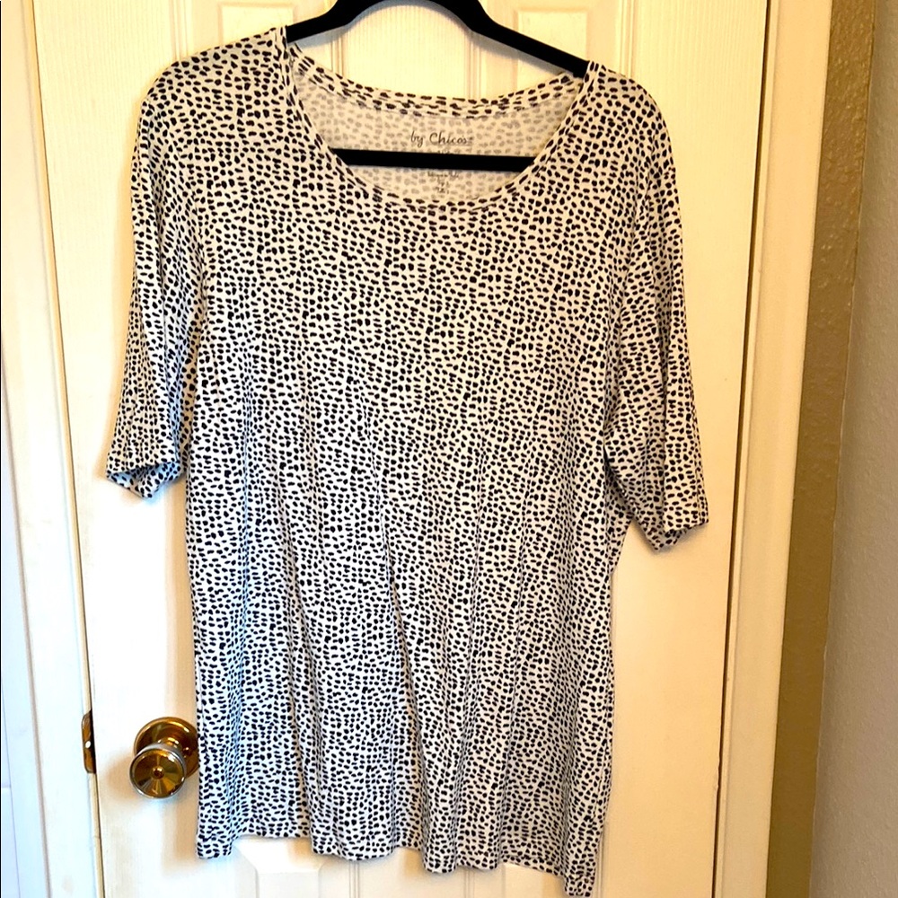 Chico’s Size 3 (XL) Short Sleeve Tee